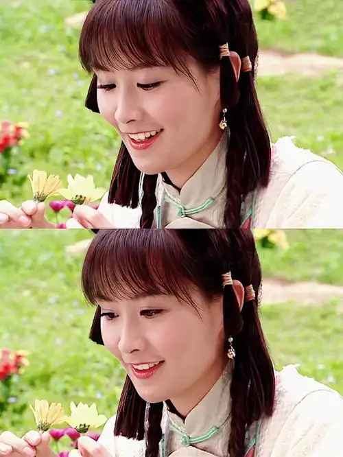 来自《蒲松龄》里的狐仙令狐小翠(内地播的叫《画舫风云》)这个妆造