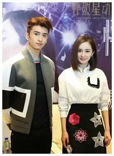 杨幂旗下又出一位红人,六年前站在李易峰旁边,我就对他圈粉了|张云龙