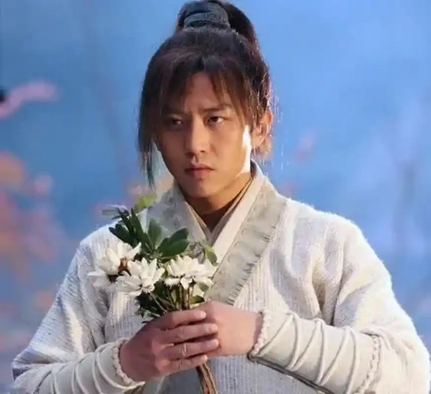 儿时的记忆,邓超版倚天屠龙记,安以轩的赵敏和邓超的张无忌,怀念不已!