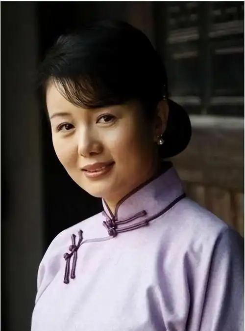 回顾演员赵君:前妻郑卫莉成杜淳继母,61岁还单身儿子也不在身边