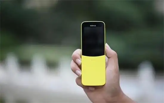 时隔22年 诺基亚推出8810 4g复刻版