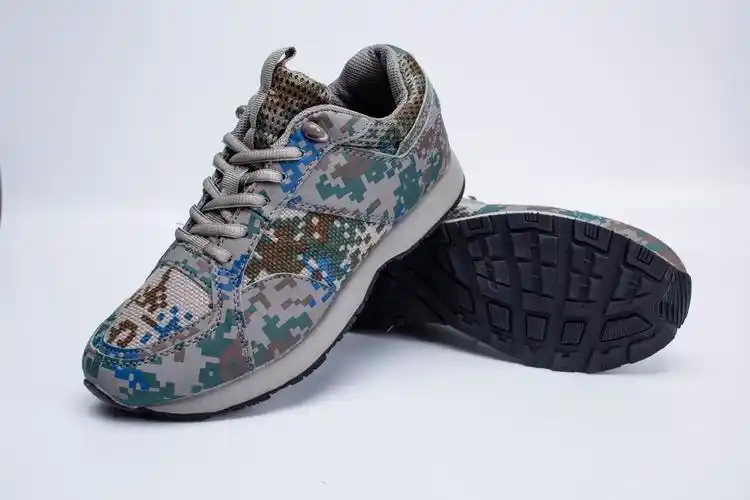 正品新款07a迷彩作训鞋跑步鞋 黑色胶鞋超轻软底陆军 运动鞋批发