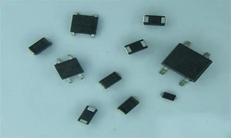 厂家直销正品贴片tvs二极管双向瞬态抑制二极管 环保无铅提供样品