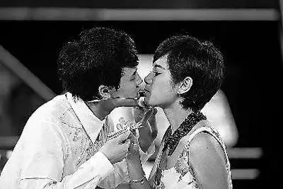 付辛博伊一暧昧经纪人否认热恋