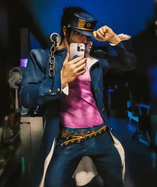 jojo这位coser的承太郎有棱有角神韵到位
