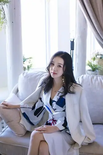 其它 主持丹丹 写美篇 主持人丹丹,身高168,体重105斤,性格开朗,主持