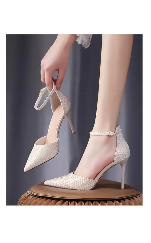 百草布细跟高跟鞋尖头2022春夏新款小清新百搭蛇纹一字带单鞋中空女