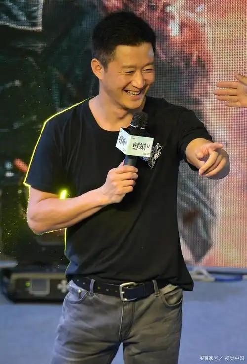 作为中国动作片的代表之一,吴京所主演的《战狼》系列电影更是受到了