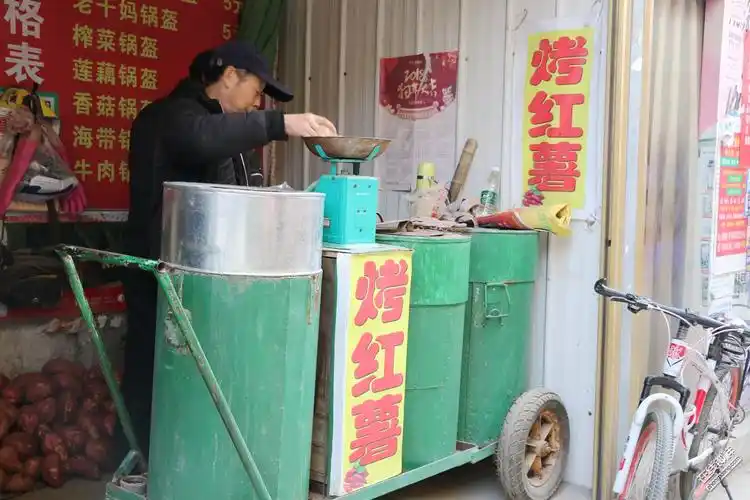 钟祥的冬天还有一种美味零食烤红薯