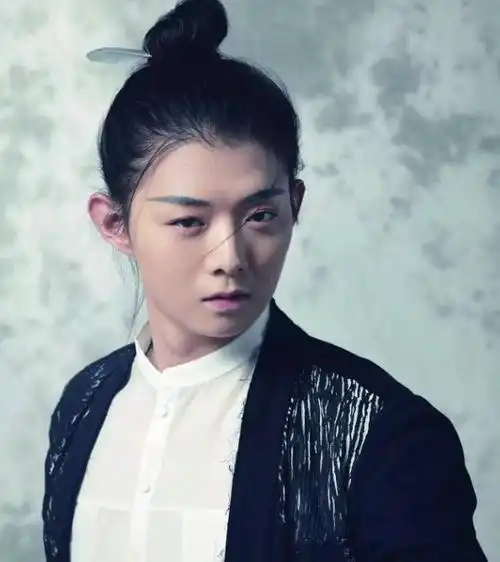 渣男霍尊的4宗罪对他路转黑一点不冤