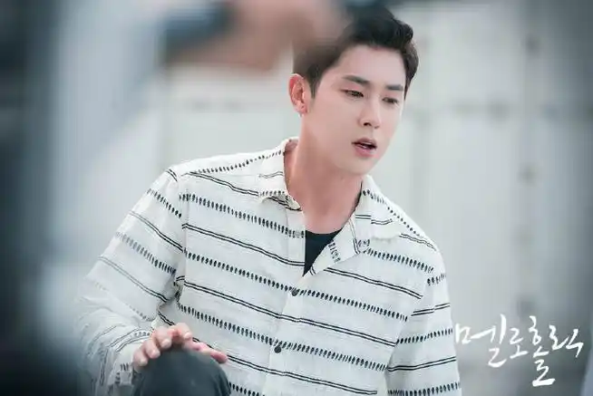 郑允浩##东方神起#官网更新#meloholic#剧照和花絮照舍不得恩浩允破