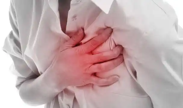 我是中医李医生,任何疾病的发生都和饮食有一定的关系,当然心脏疾病也