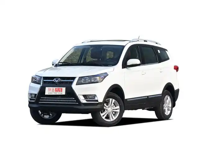 2016款 北汽幻速s3l 车身颜色 朱鹭白