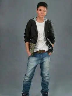 刘栋(贾乃亮饰演)