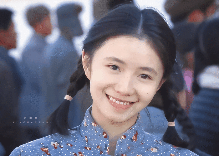 刘浩存颜值在女演员里属于拔尖(一秒钟刘闺女刘浩存美翻了)(5)