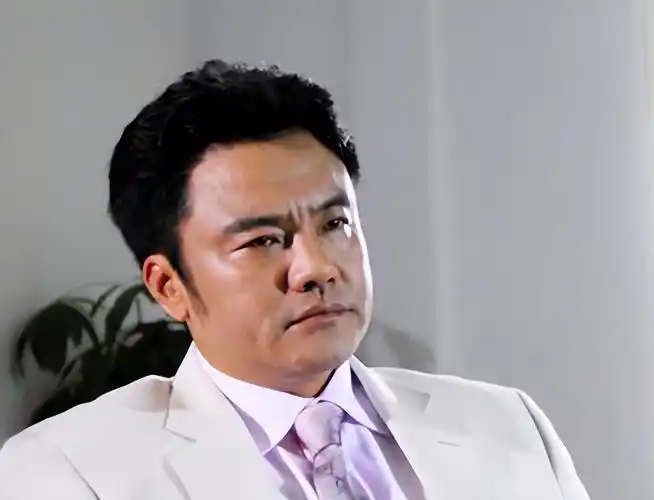 演员张秋歌的个人资料:有过两段婚姻,和二婚妻子相识9天就领证-天晟网