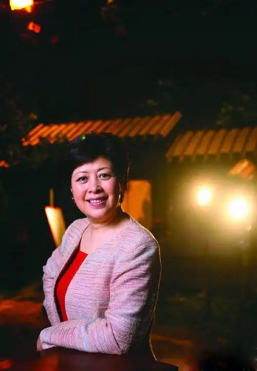 访谈:新《红楼》12拆 李小婉详解1.18亿去向