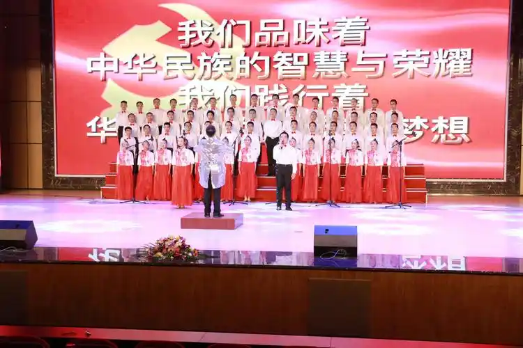 漳平一中"歌唱祖国,献礼80周年校庆"元旦大合唱比赛(高一年段) - 美篇