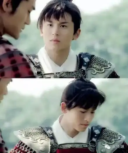上一次见到他惊艳亮相的是在《琅琊榜》中的少年林殊,虽然戏份不多,但