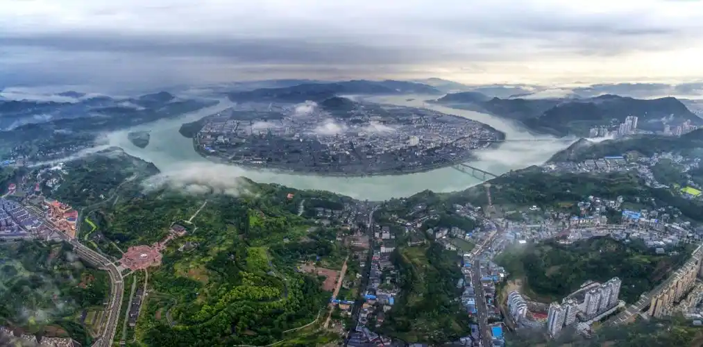 四川阆中市,四川最大的"风水古城",是全国现存最为完好的四大古城之一