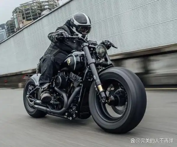 一款与众不同的美式摩托车:哈雷戴维森fatboyspecial肥仔定制版
