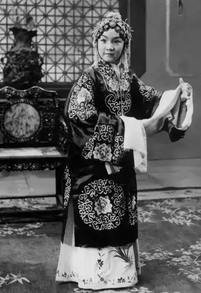 点赞邯郸人 | 胡小凤:凤舞九天长空 情牵燕赵舞台