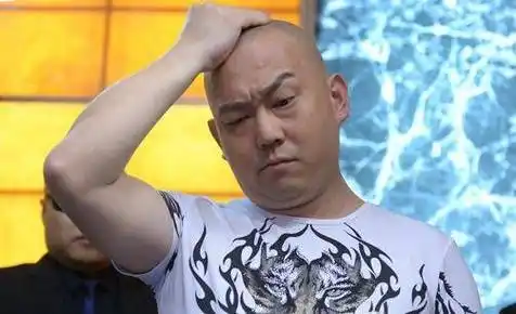 此外,梁超还在电影《分手大师》中出演搞笑片,一次次挑战梁超的演技.