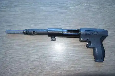 枪械发烧友用射钉枪改造火药枪获刑3年缓刑3年