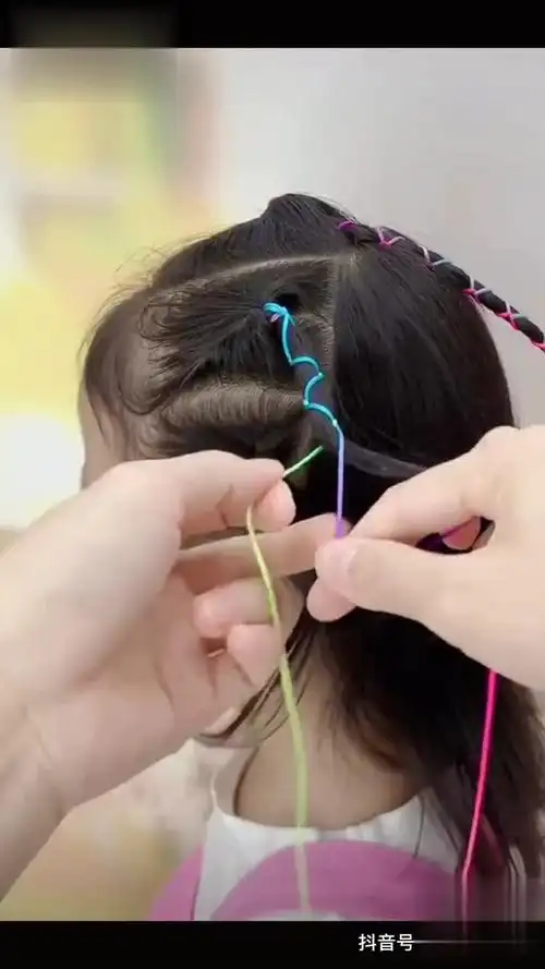 酷酷小辫扎起来儿童编发 发型教程 脏辫 发饰-时尚视频-搜狐视频