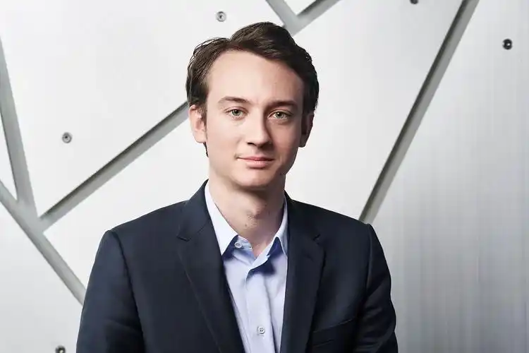 在推出新款智能腕表后,泰格豪雅迎来奢侈品行业史上最年轻 ceo