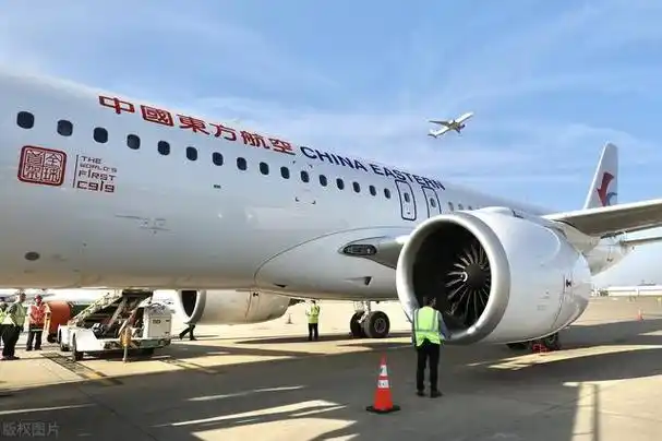 c919大型客机商业首飞,展现中国自主创新能力和民航事业发展成就