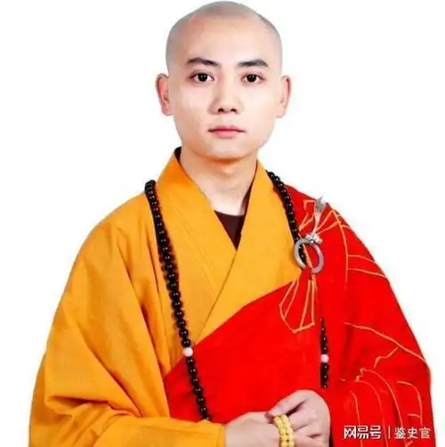 13岁出家23岁当住持这位中国90后法师长相清秀如同女子