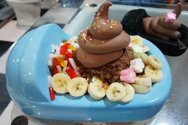 [台湾士林美食]一起来主题特色餐厅吃大便罗～便所