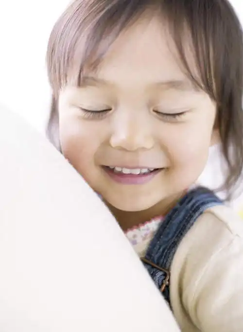 裤子,休闲装,黄种人,小孩,衣服,仅一个小孩,休闲,休闲服,背带裤,可爱