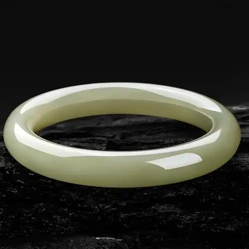 手镯孤品7000年和田玉冰底晴水鸭蛋青细条玉石手饰