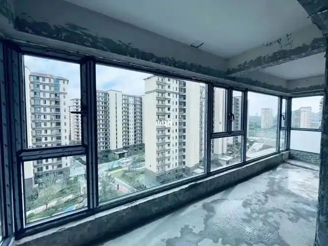 系统门窗落地大玻璃案例