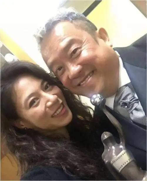 曾志伟现今的配偶是宋丽华,两人的结合并未诞下子女.