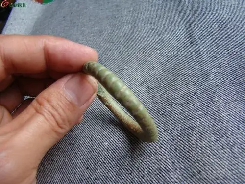 宋代青铜连珠纹巾环