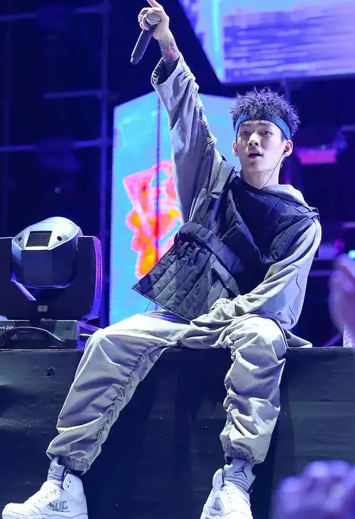 希望有人能惹一下贝贝,让贝贝出个diss!_说唱帮