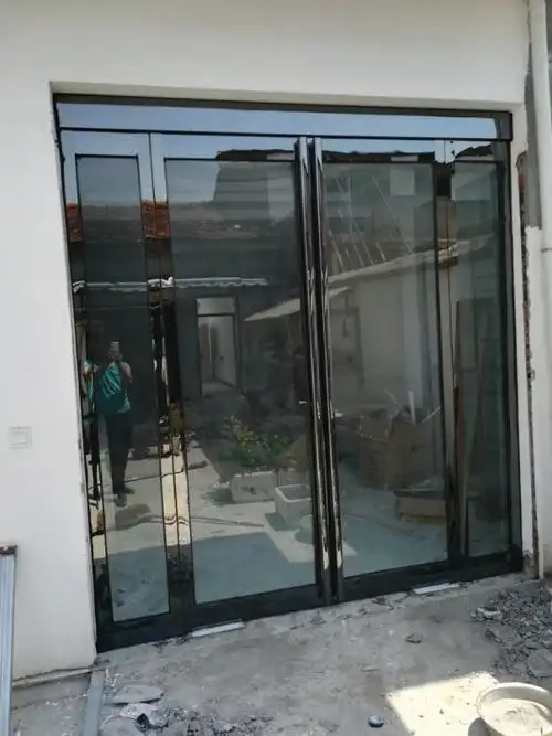 大威玻璃门,客户实景拍摄!