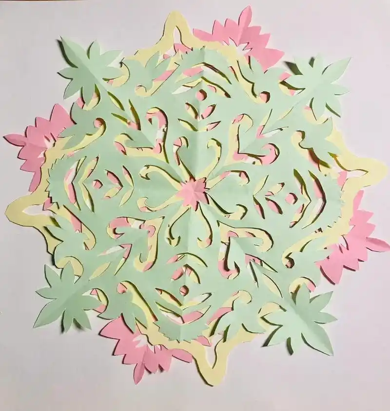 轴对称剪纸艺术