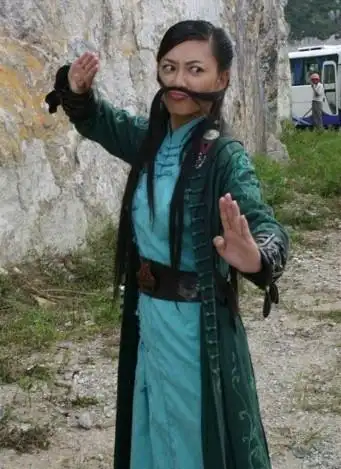 应采儿在该剧中饰演阿珂,她直呼应该和 a href=