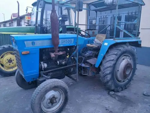 经营各种农机具,二手上海50拖拉机,四驱车.