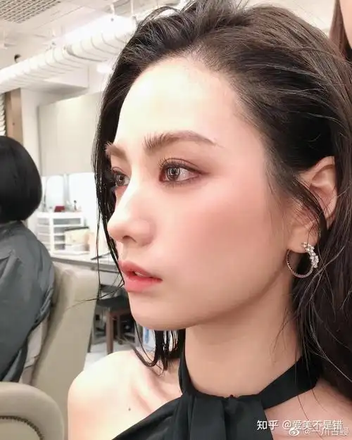 何晋龙解读林珍娜是怎么修炼出全球百大top1美貌