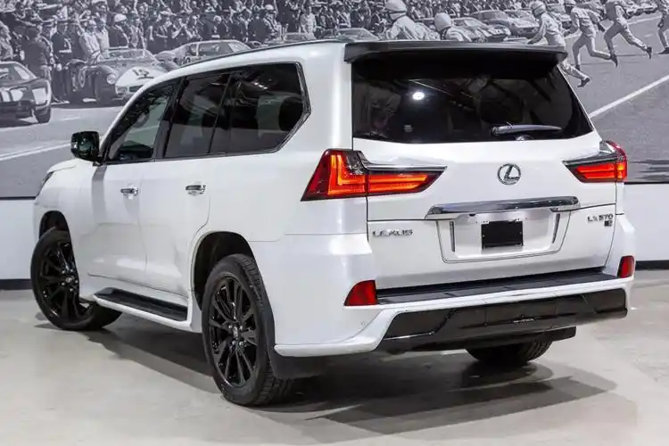 2018 雷克萨斯 lx570s 顶配版