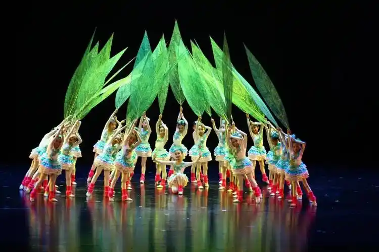 第十二届"小荷风采"全国少儿舞蹈展演重庆展区暨第八届"小白鸽"重庆市