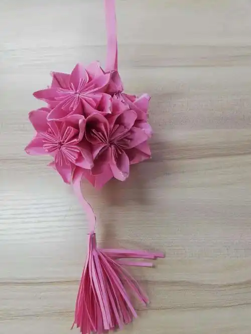 红红火火又一年———马蹬镇熊家岗中心小学手工制作樱花灯掠影