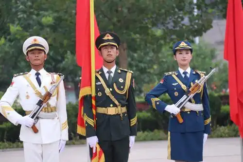 图为三军仪仗队迎宾动作表演.未来网记者 巩帅 摄