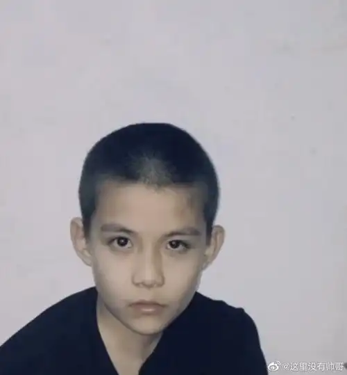 这是彭于晏吗?还是就是一个网图?