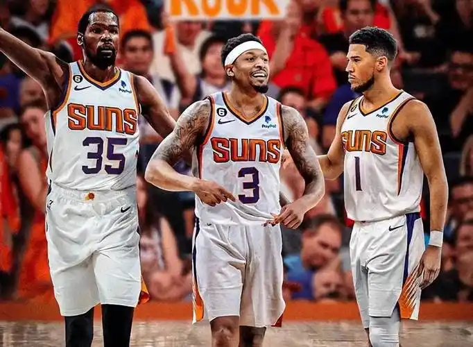 nba太阳队展现超强进攻,单节20中17,杜兰特和布克乐开花_比赛_阵容_第